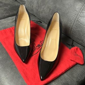 Black red bottoms